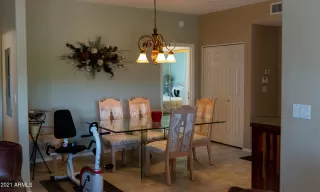 Photo #6: 6260369 Listing