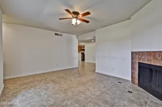 Photo #5: 6260877 Listing