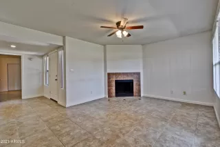 Photo #6: 6260877 Listing