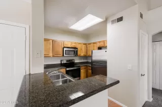 Photo #3: 6261046 Listing