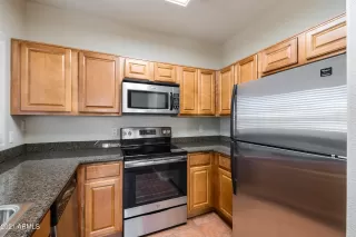 Photo #6: 6261046 Listing