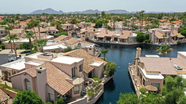 MLS: 6261135 Condo For Sale