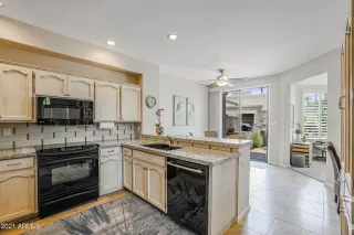 Photo #6: 6261135 Listing