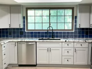 Photo #1: 6261326 Listing 