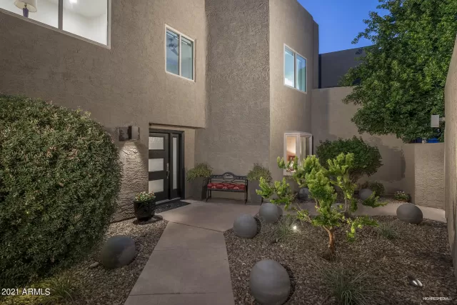 MLS: 6261671 Condo For Sale