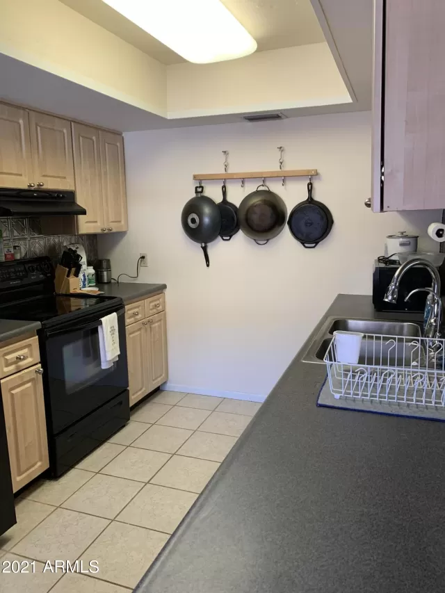 MLS: 6261982 Condo For Sale