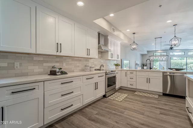 MLS: 6262152 Condo For Sale