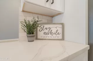 Photo #6: 6262152 Listing 