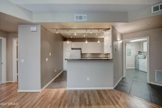 Photo #5: 6262171 Listing