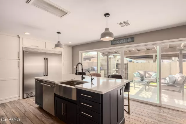 MLS: 6262318 Condo For Sale