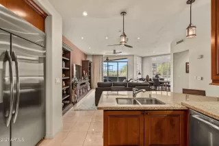 Photo #4: 6262365 Listing