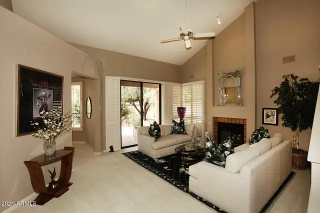 MLS: 6262517 Condo For Sale