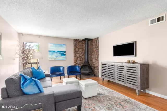 MLS: 6263197 Condo For Sale