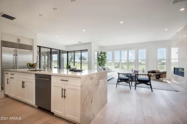 MLS: 6263324 Condo For Sale