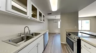 Photo #6: 6263327 Listing