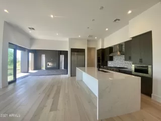 Photo #1: 6263328 Listing 