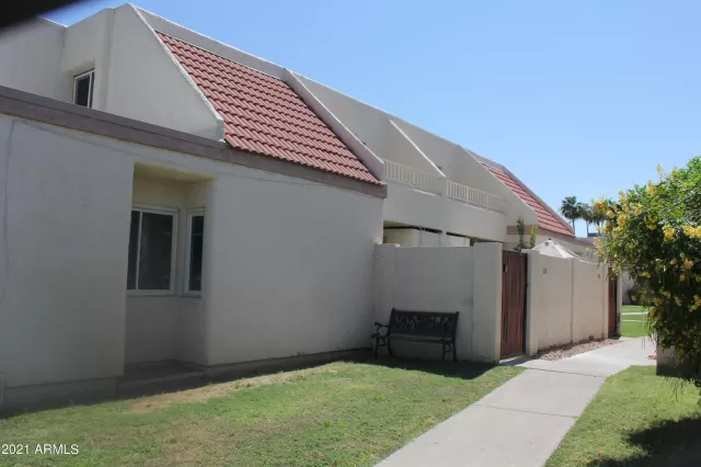 MLS: 6263419 Condo For Sale
