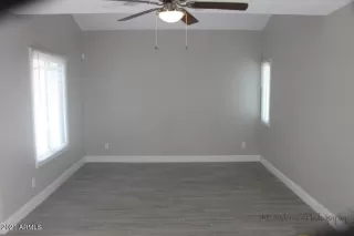 Photo #6: 6263419 Listing