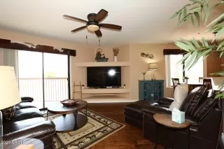 Photo #3: 6263955 Listing