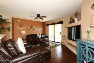 Photo #4: 6263955 Listing