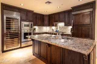 Photo #6: 6264107 Listing 