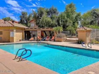 Photo #2: 6264486 Listing 