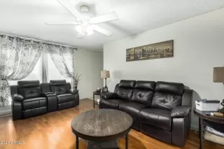 Photo #4: 6264721 Listing