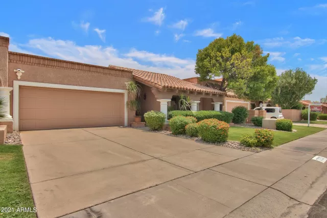 MLS: 6264768 Condo For Sale