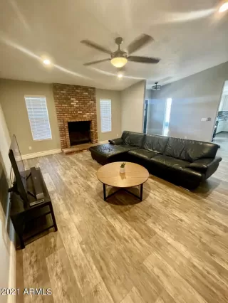 Photo #6: 6264975 Listing 