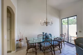 Photo #6: 6265056 Listing