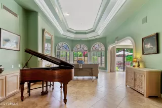 Photo #6: 6265083 Listing