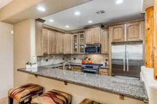 Photo #5: 6265380 Listing