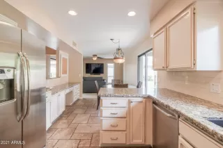 Photo #4: 6265446 Listing