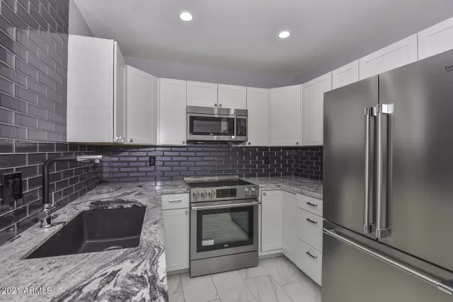 MLS: 6265487 Condo For Sale