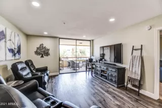 Photo #3: 6265748 Listing