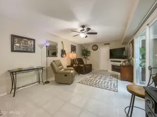 Photo #6: 6266141 Listing