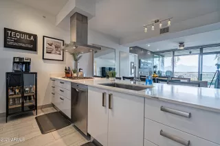 Photo #4: 6266148 Listing 