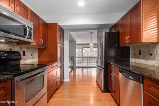 Photo #4: 6266169 Listing