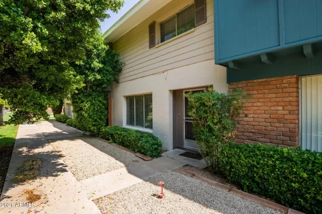 MLS: 6266252 Condo For Sale