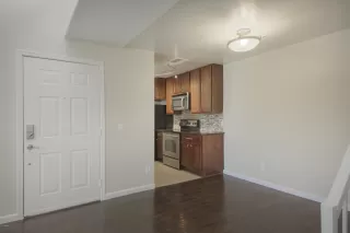 Photo #6: 6266773 Listing