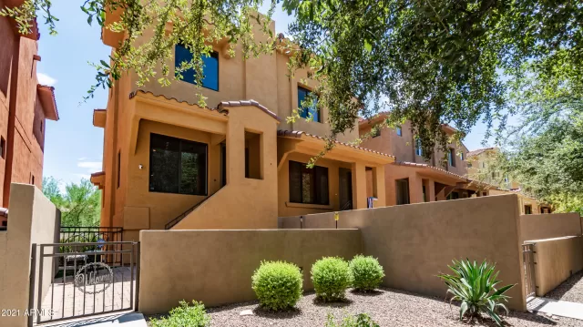 MLS: 6266989 Condo For Sale