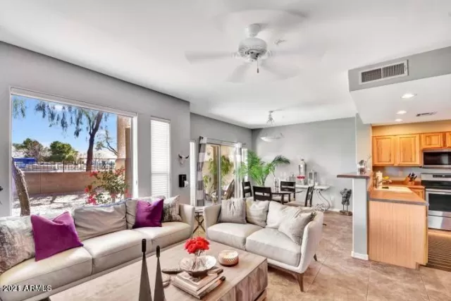 MLS: 6267449 Condo For Sale