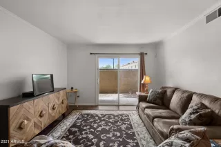Photo #5: 6267634 Listing