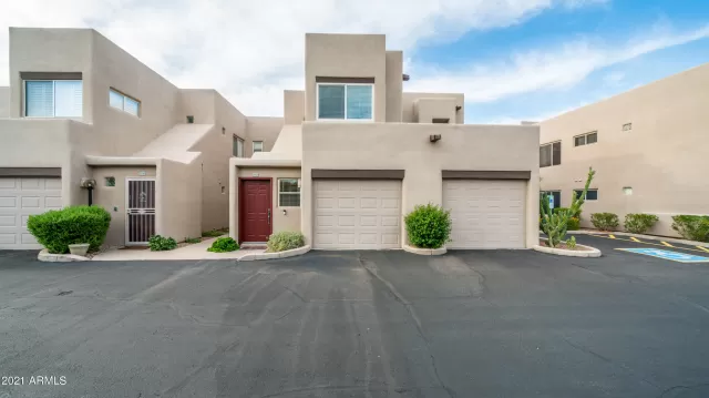 MLS: 6267992 Condo For Sale