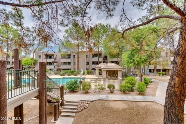 MLS: 6268032 Condo For Sale