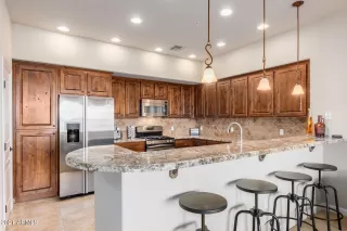 Photo #6: 6268522 Listing