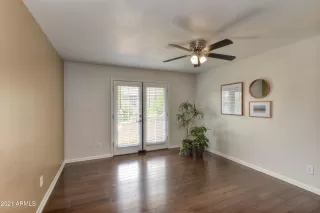 Photo #4: 6268940 Listing