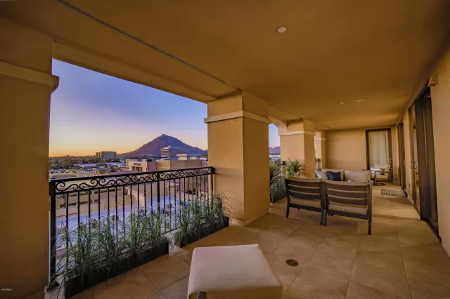 MLS: 6269049 Condo For Sale