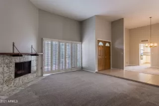 Photo #6: 6269069 Listing