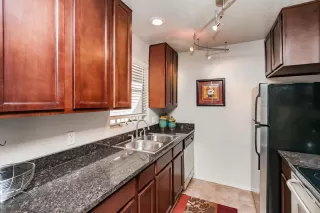 Photo #5: 6269129 Listing